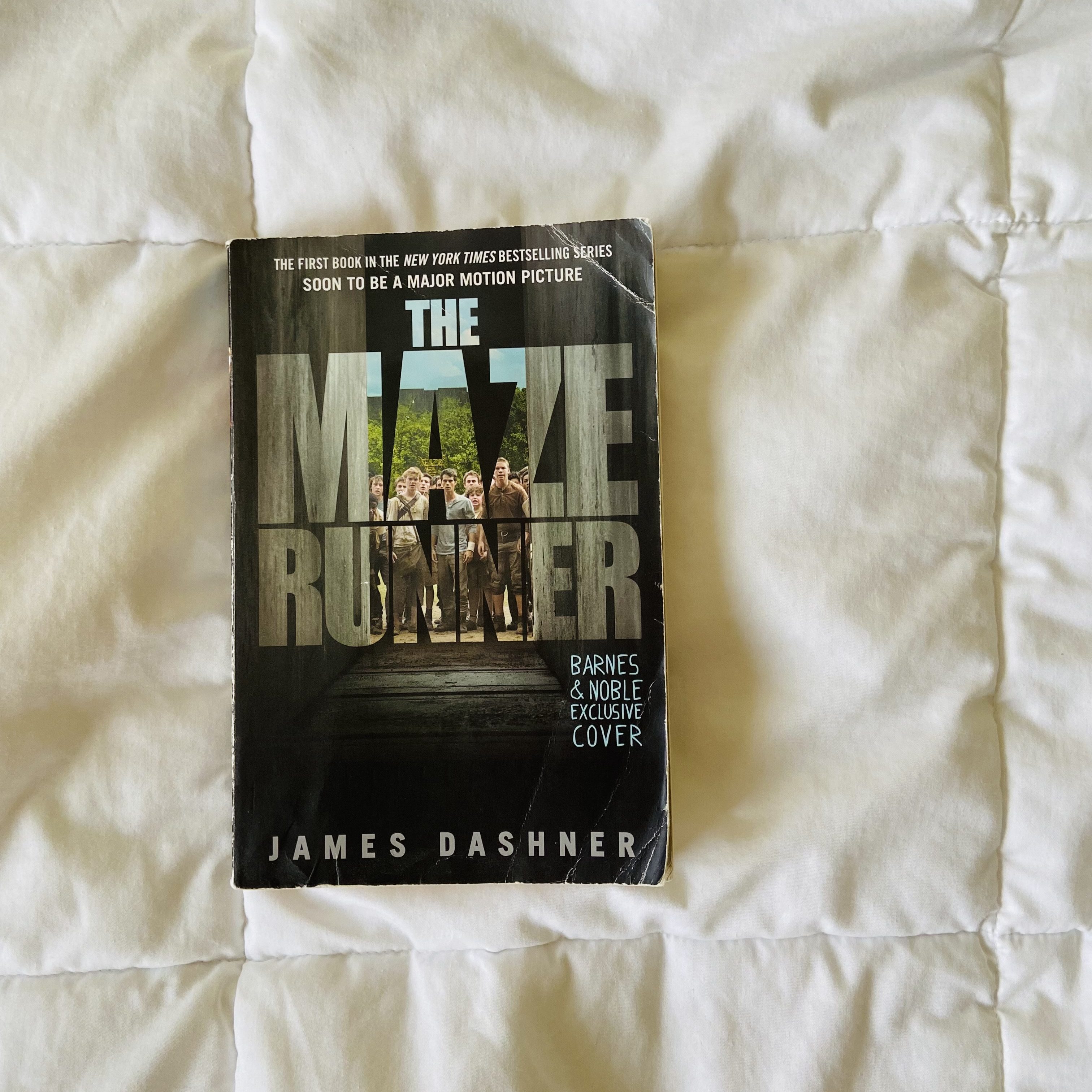 Book Cover of The Maze Runner by James Dashner